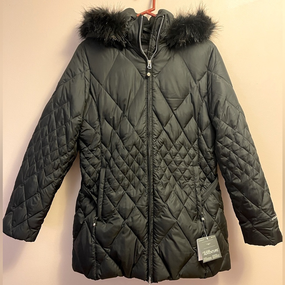 Eddie Bauer Quilted Puffer Jacket w/ removable Faux Fur hood & belt. SZ L/Black
